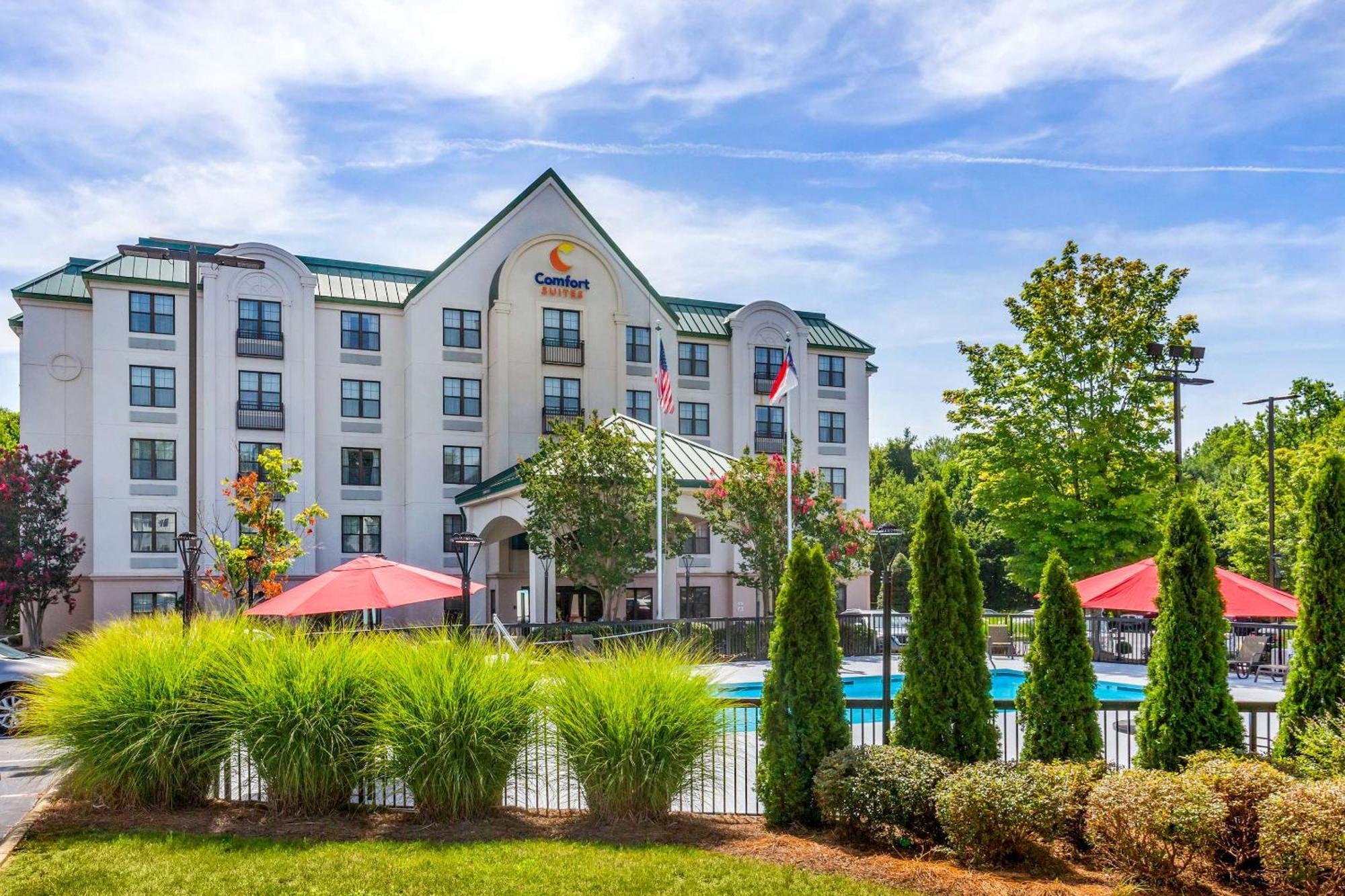 Comfort Suites Hanes Mall Winston-Salem Exterior photo
